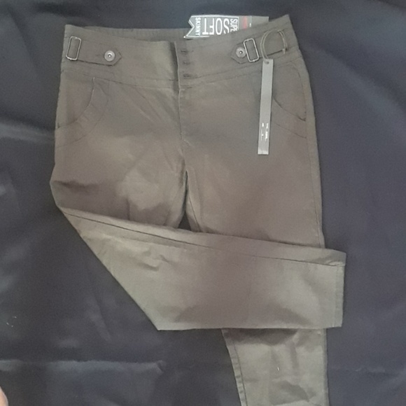 Pants - Picture 2 of 5